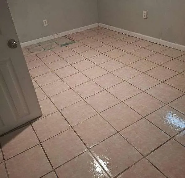 240 S 5th St #BASEMENT — Photo 8