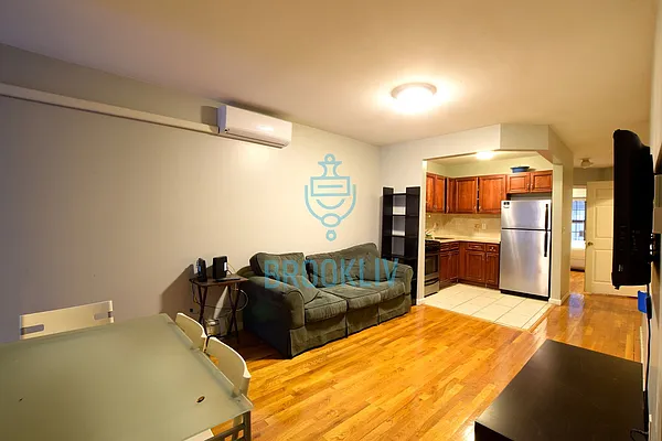 Rented by null | media 1