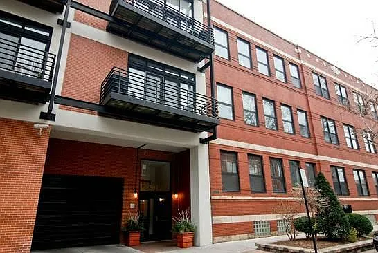 2012 W Saint Paul Ave #209 — Photo 7