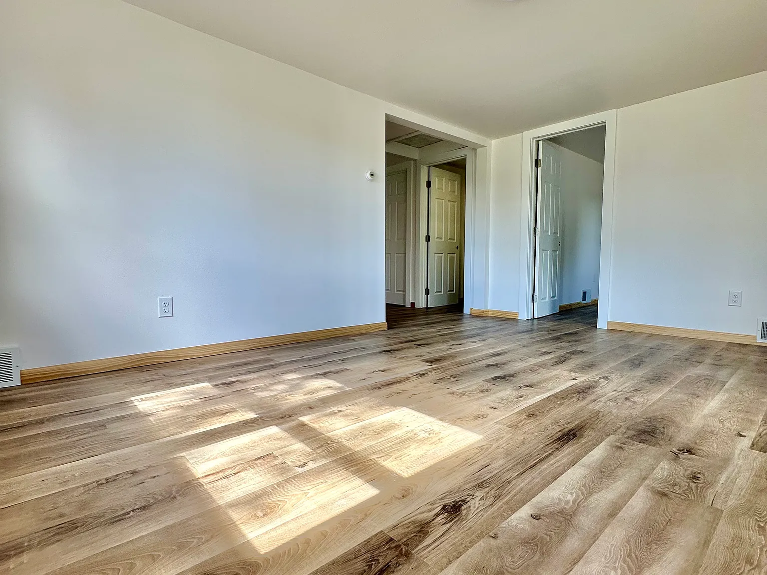 2 bed, 728 sqft, $1,395 — Photo 3