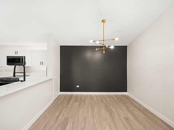 5th image of 1027 Silverstone Dr #1027