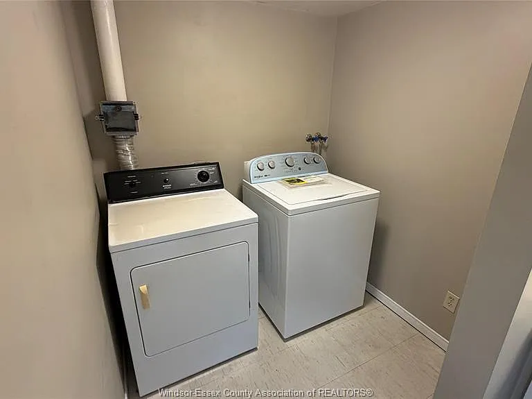 515 Riverside Dr W #403 — Photo 23