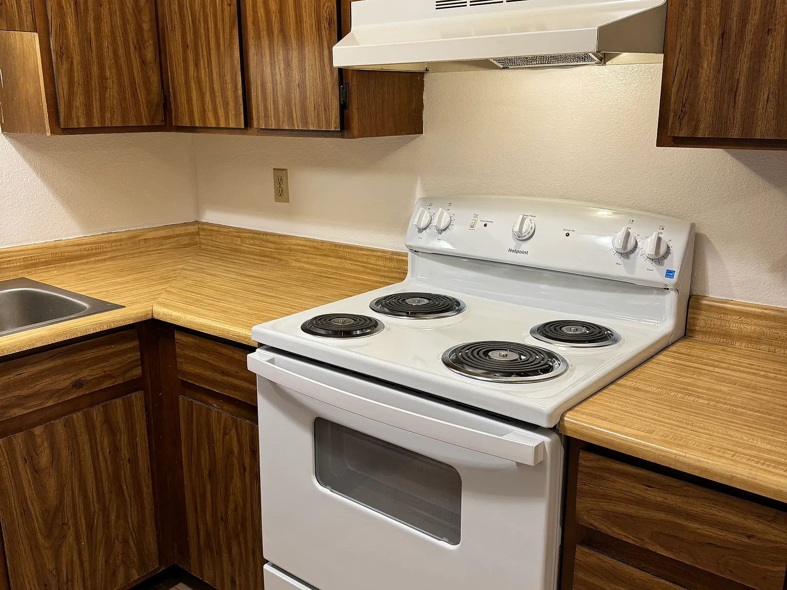 2 bed, 850 sqft, $1,400 — Photo 4