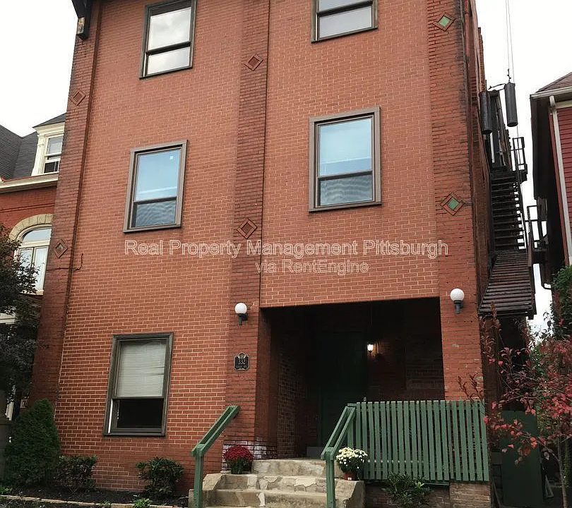 332 Lehigh Ave #2B