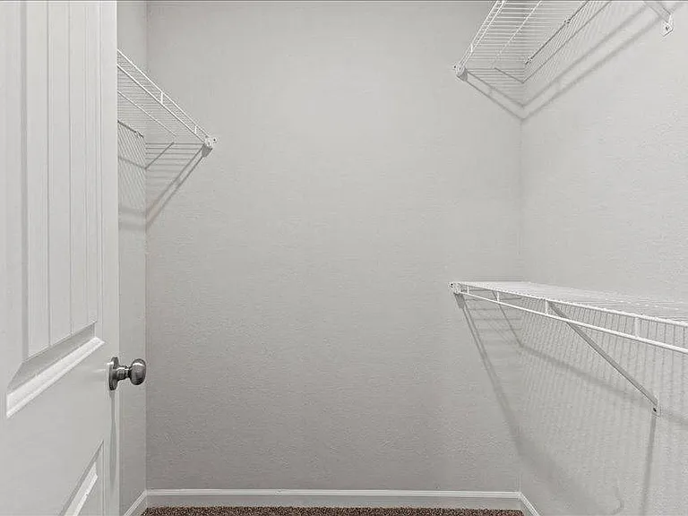 Oak Woods Townhomes — Photo 18