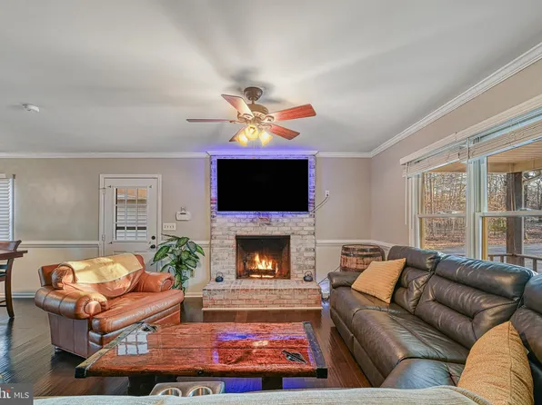 75 Edgewood Dr, Mineral, VA 23117