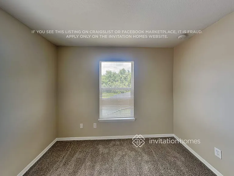 576 Sandy Ridge Dr — Photo 15