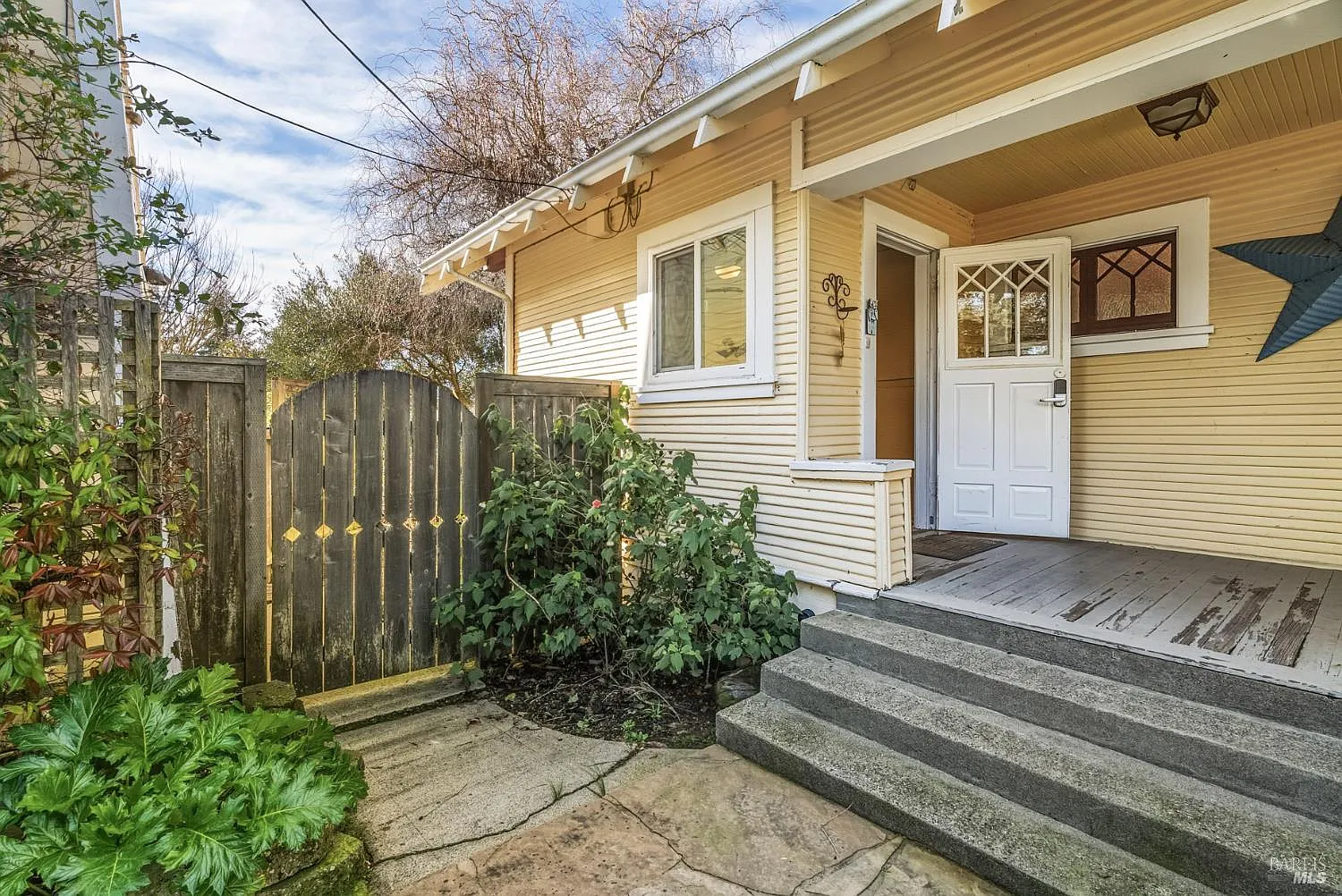 5186 - 5220 Hwy 116 Highway S - 4bd/5ba, 4,400 sqft - in Sebastopol, CA