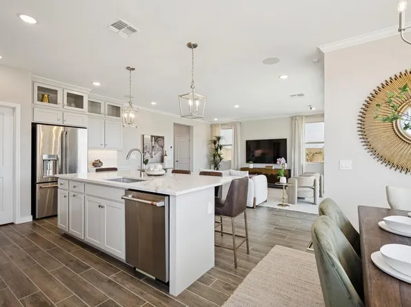 8019 W Harmont Drive, Peoria, AZ 85345