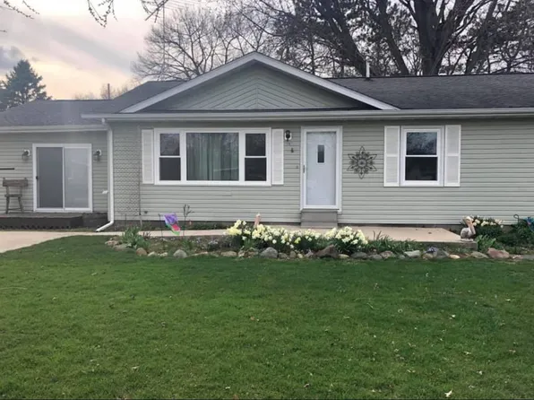 1102 Harbor Dr, Rock Falls, IL 61071