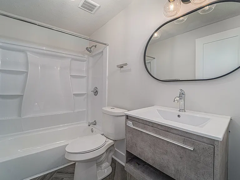 575 E Drayton St — Photo 13