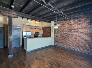 126 W A St APT 2G, Belleville, IL 62220