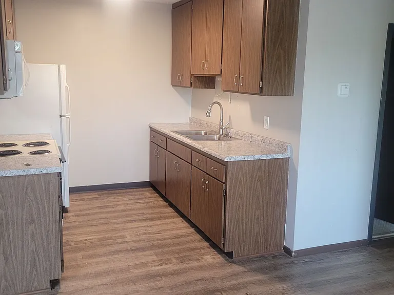 River Walk Apartments of Delano — Photo 8