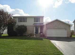 626 Harrison Rd, Perrysburg, OH 43551