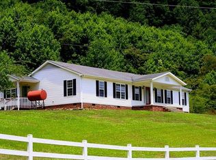 110 Windswept Dr, Burnsville, NC 28714