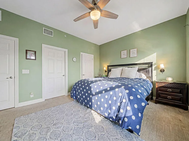 261 SW 6th Pl — Photo 25
