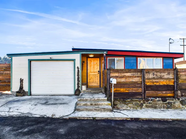 2930 Essex St, Eureka, CA 95501