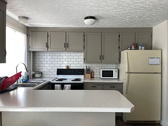 5th image of 4035 S Brinker Ave