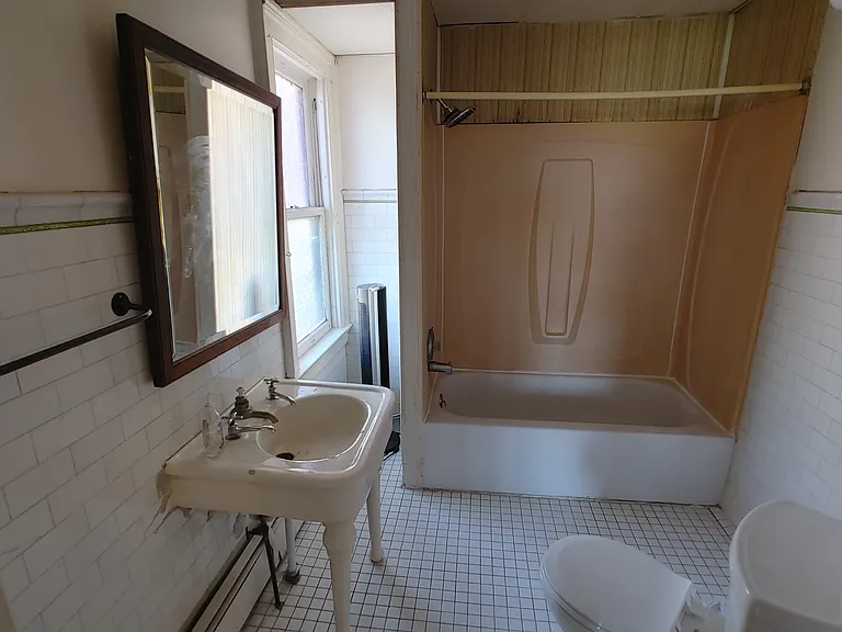 485 University Ave #5 — Photo 6