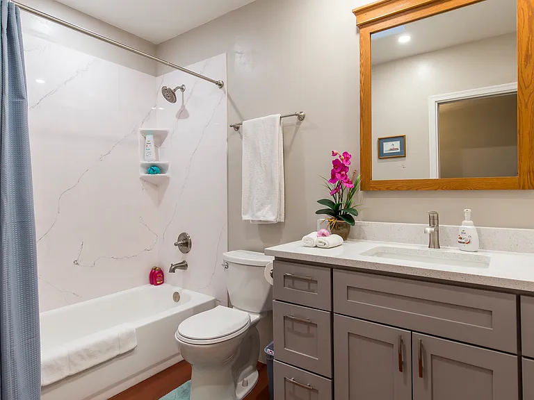 3816 E Lee St — Photo 20