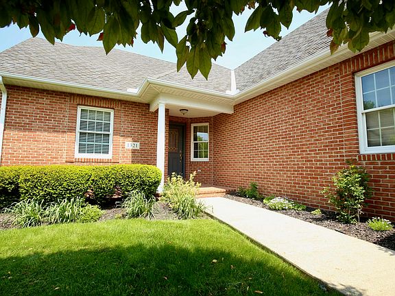 4th image of 1321 Meadows Dr