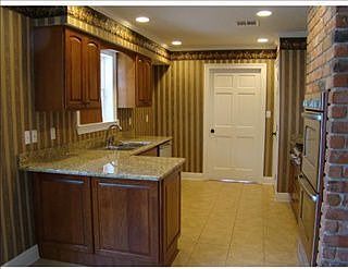 3rd image of 7240 Claridge Ct