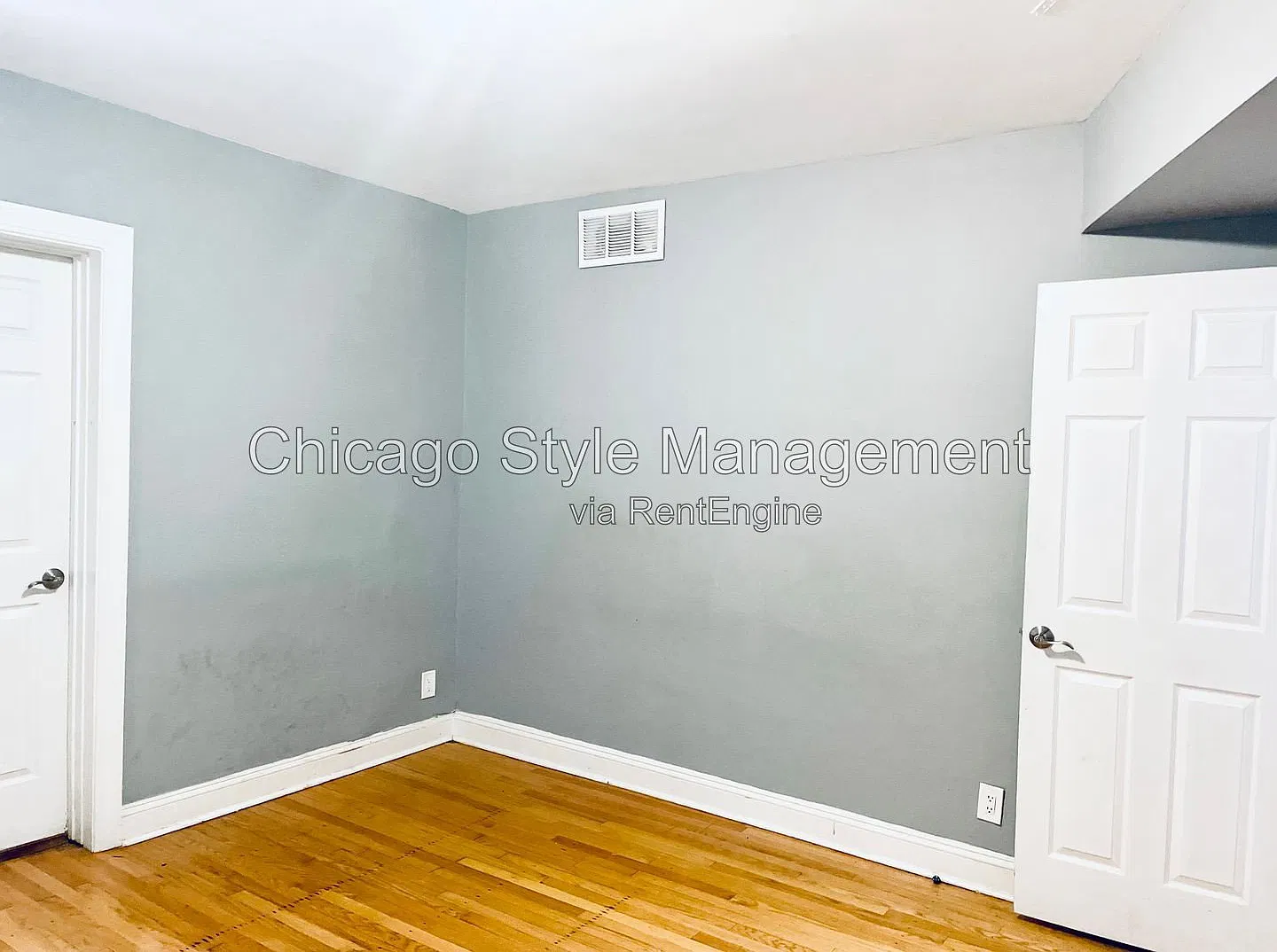 3 bed, 1.0 bath, $1,400 — Photo 2