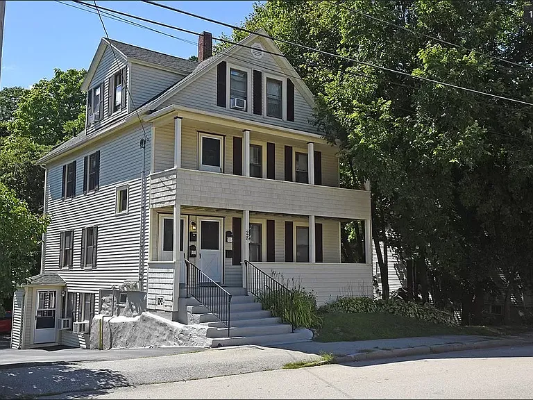 28 Harris St #2 — Photo 5