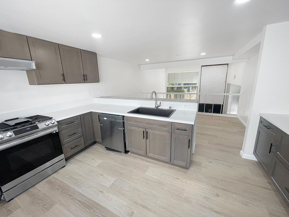 1st image of 4217 W Sarah St