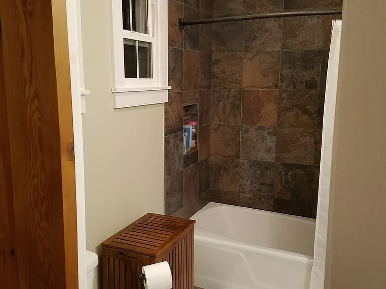 4045 Brookfield Dr — Photo 11