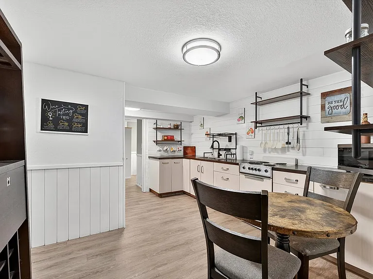 1821 6th Ave #3 — Photo 12