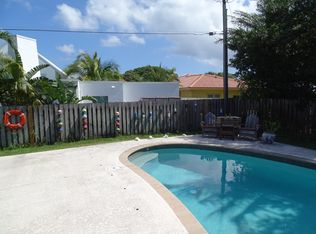 298 NE Wavecrest Ct, Boca Raton, FL 33432