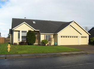 1251 Bernard St, Woodburn, OR 97071