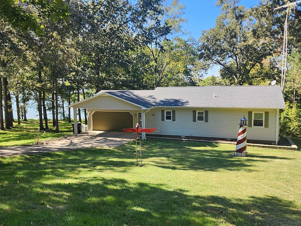 1st image of 37 Lands End Rd