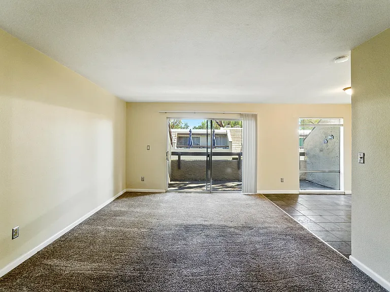 303 Tradewinds Dr #8 — Photo 11
