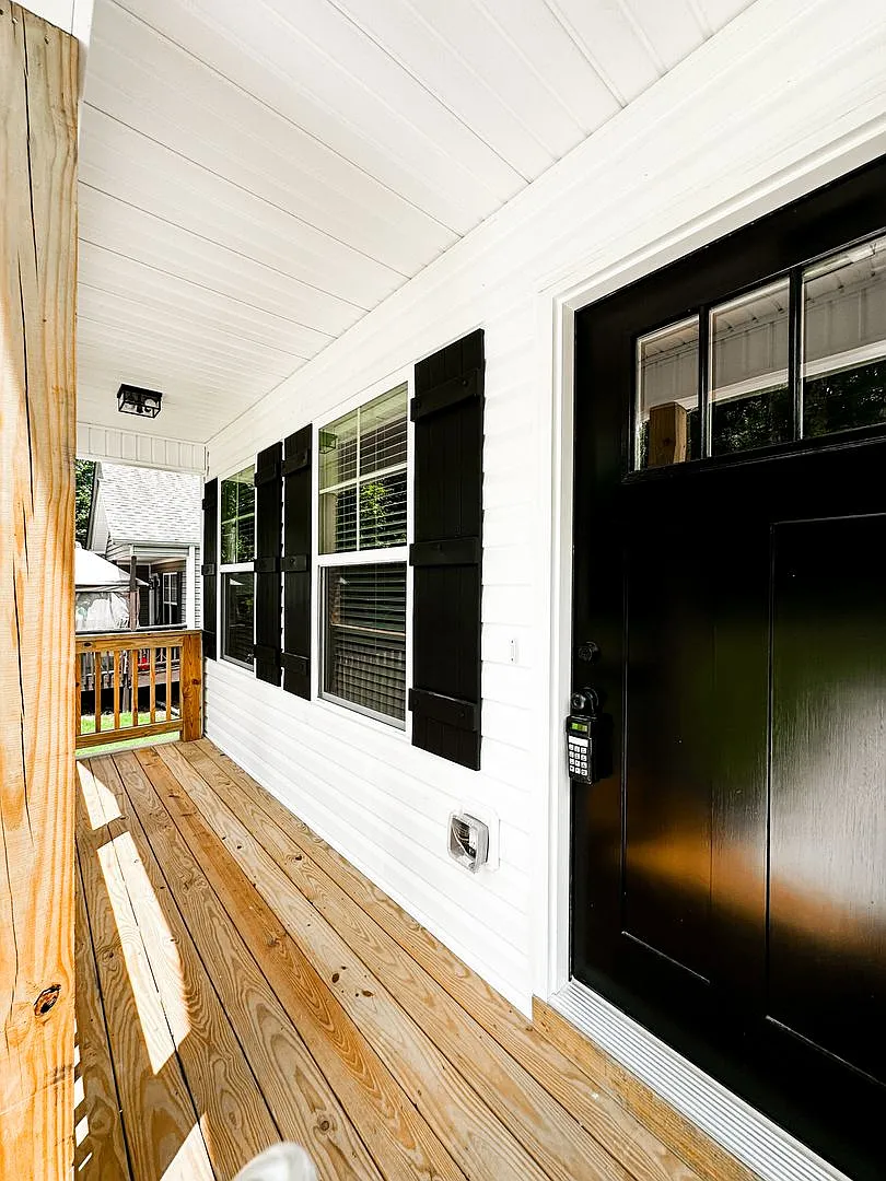 New Construction 2/2.5 Single family home in Forsyth County — Photo 2