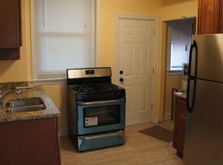 236 W 57th St, Chicago, IL 60621