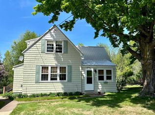 E5122 Sunset Rd, Ironwood, MI 49938