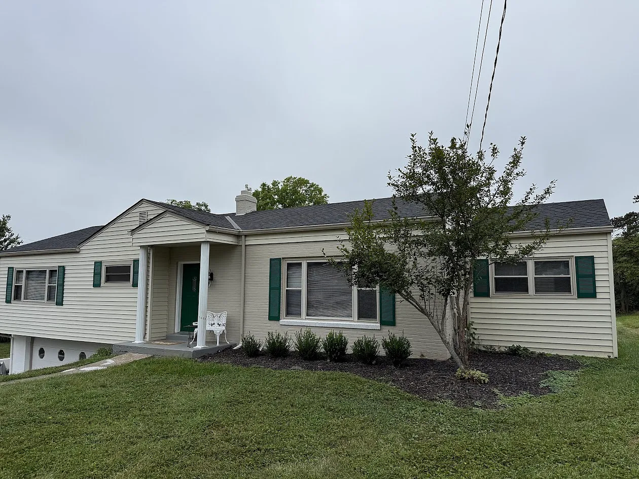 3 bed, 1.5 bath, $2,595 — Photo 2