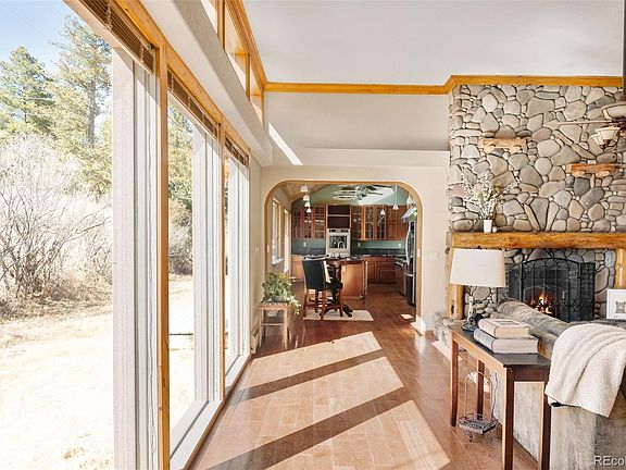 5th image of 96 Carolyn Road