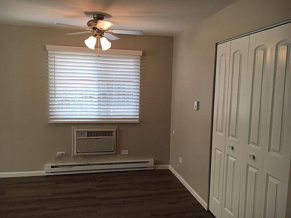 4th image of 17 N Craig Pl APT 1S