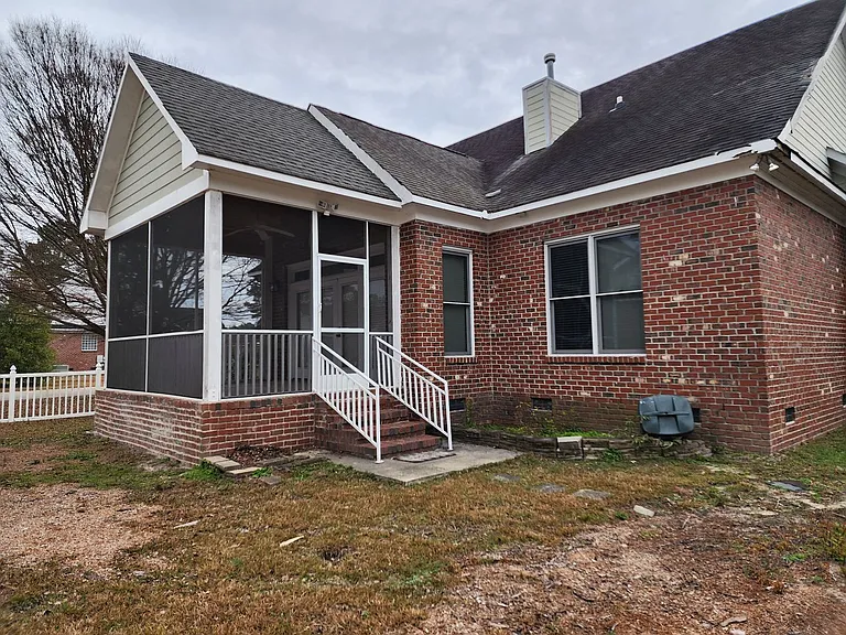 3120 Metthame Dr — Photo 2