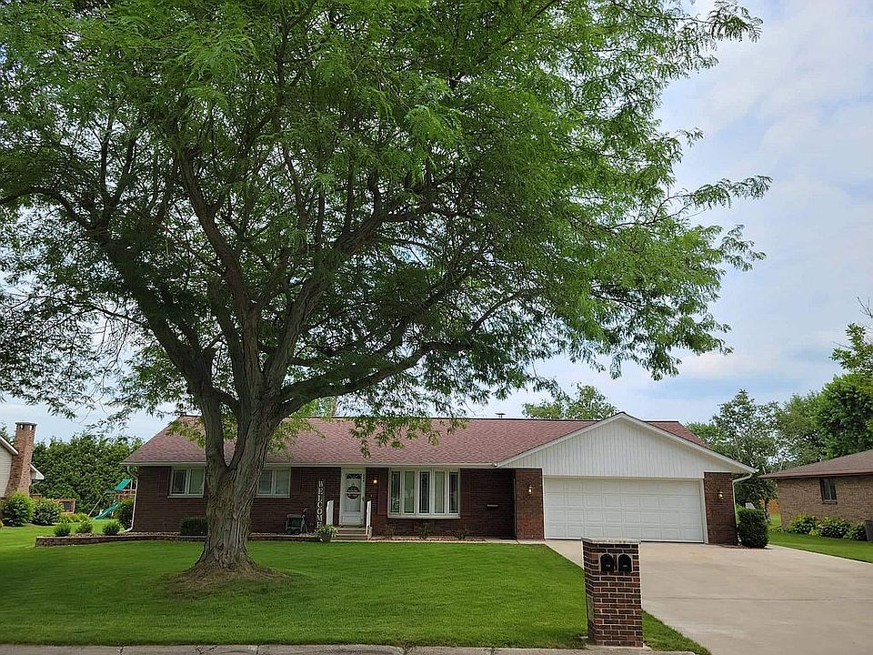 1st image of 545 Wilson Dr