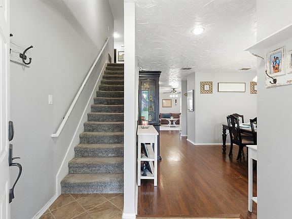 4th image of 8400 Mild Creek Ln