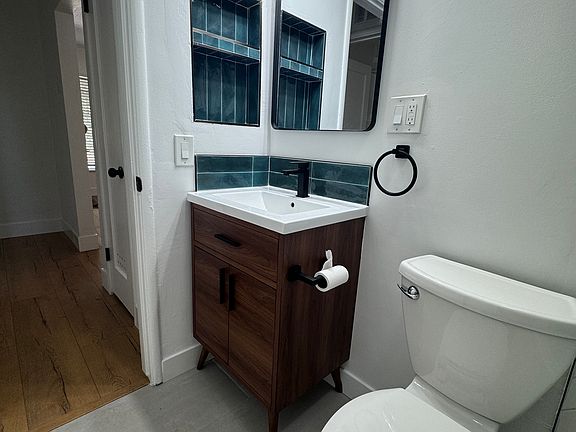 4th image of 2411 58th St