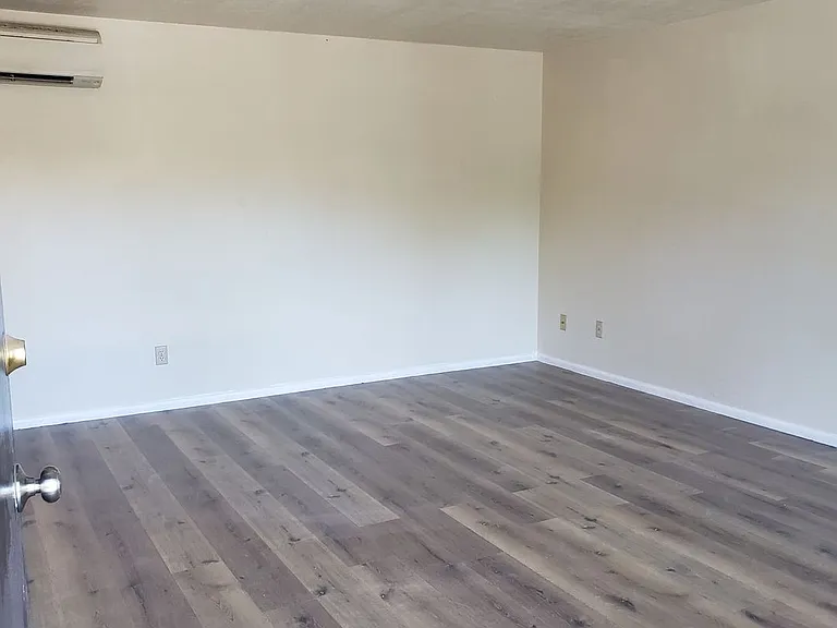 473 S State St #226 — Photo 5