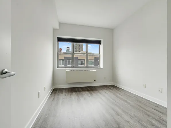 516 West 47th Street image 11 of 18