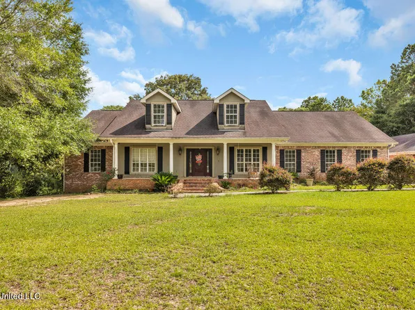 2011 River Wood Dr, Vancleave, MS 39565