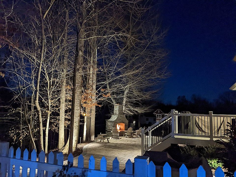 2nd image of 7112 Crestmar Ln