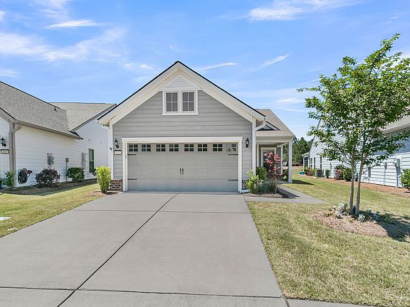 2nd image of 613 Daffodil Ct